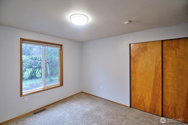 5643 Red Alder Drive NE, Olympia, WA 98516