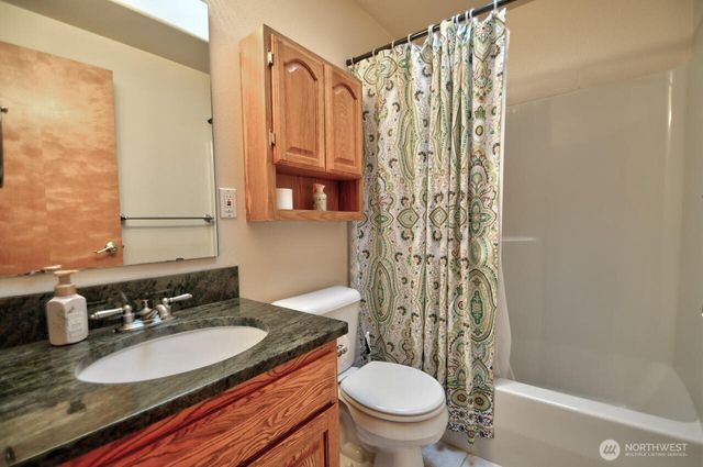 5643 Red Alder Drive NE, Olympia, WA 98516