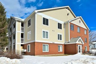 3 Timberwood Dr Unit 301, Goffstown, NH 03045