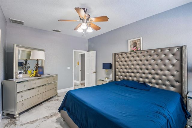 9078 BIRMINGHAM AVENUE, Weeki Wachee, FL 34613