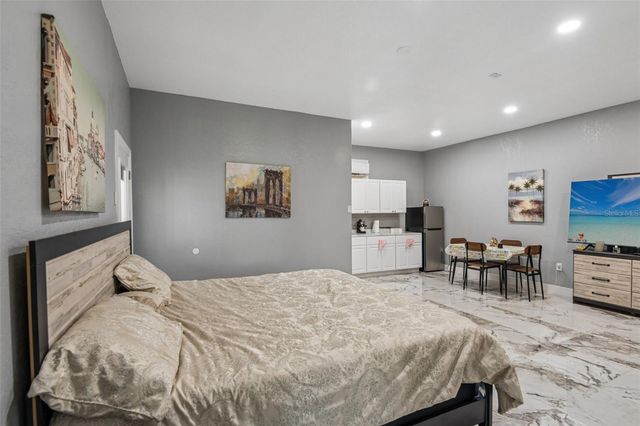 9078 BIRMINGHAM AVENUE, Weeki Wachee, FL 34613