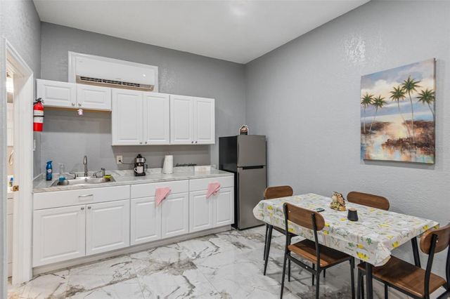 9078 BIRMINGHAM AVENUE, Weeki Wachee, FL 34613