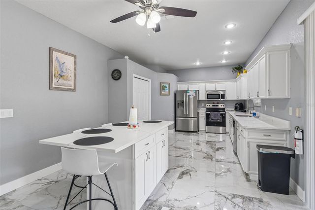 9078 BIRMINGHAM AVENUE, Weeki Wachee, FL 34613