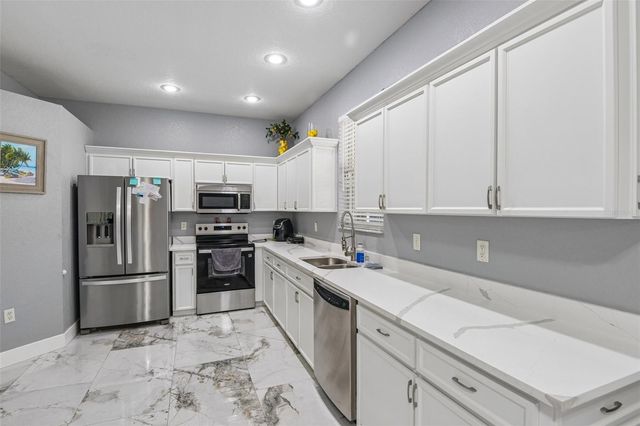 9078 BIRMINGHAM AVENUE, Weeki Wachee, FL 34613