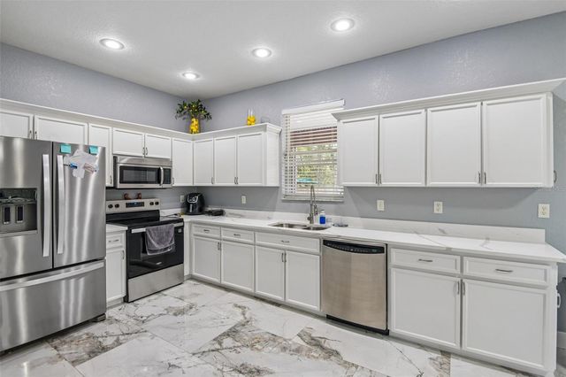 9078 BIRMINGHAM AVENUE, Weeki Wachee, FL 34613
