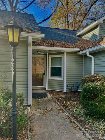 247 5th Avenue NE 8, Hickory, NC 28601