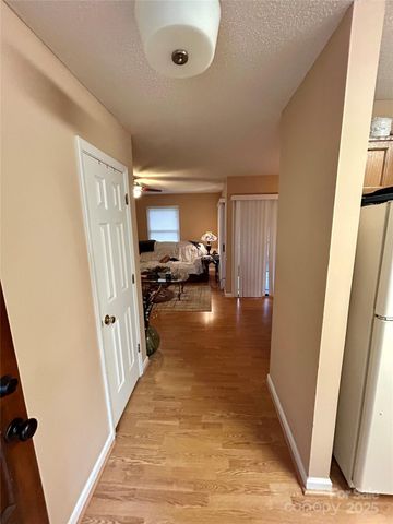 247 5th Avenue NE 8, Hickory, NC 28601