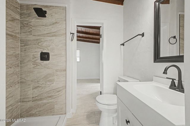 2724 N Eastgate Drive, Tucson, AZ 85712