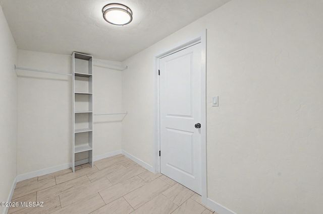 2724 N Eastgate Drive, Tucson, AZ 85712