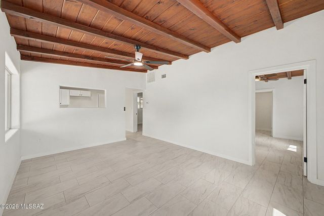 2724 N Eastgate Drive, Tucson, AZ 85712