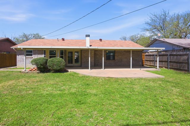 6604 Betty Drive, Watauga, TX 76148