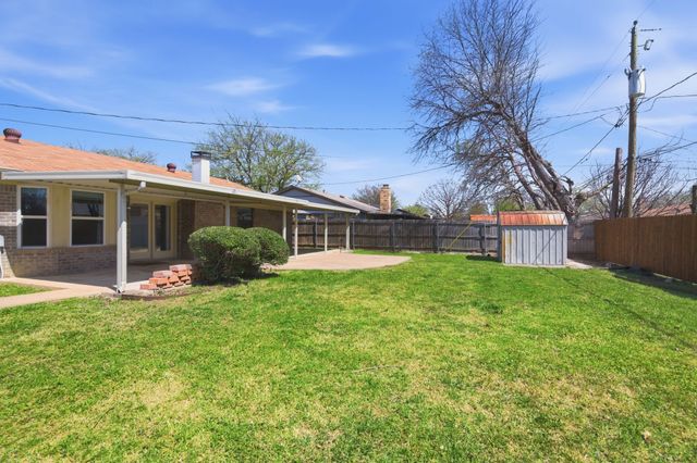 6604 Betty Drive, Watauga, TX 76148