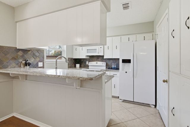 6604 Betty Drive, Watauga, TX 76148