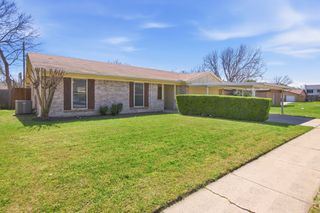 6604 Betty Drive, Watauga, TX 76148