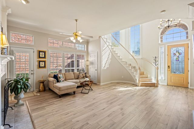 8625 Old Oak Drive, Irving, TX 75063