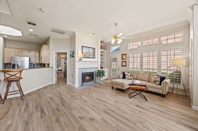 8625 Old Oak Drive, Irving, TX 75063