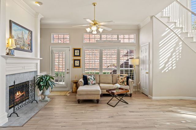 8625 Old Oak Drive, Irving, TX 75063