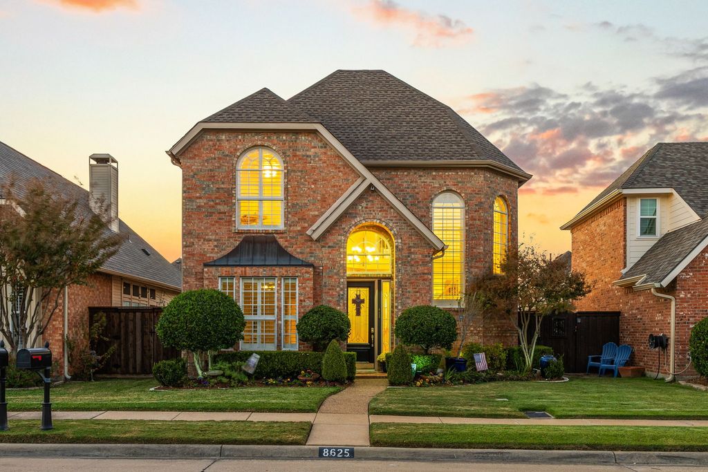 8625 Old Oak Drive, Irving, TX 75063