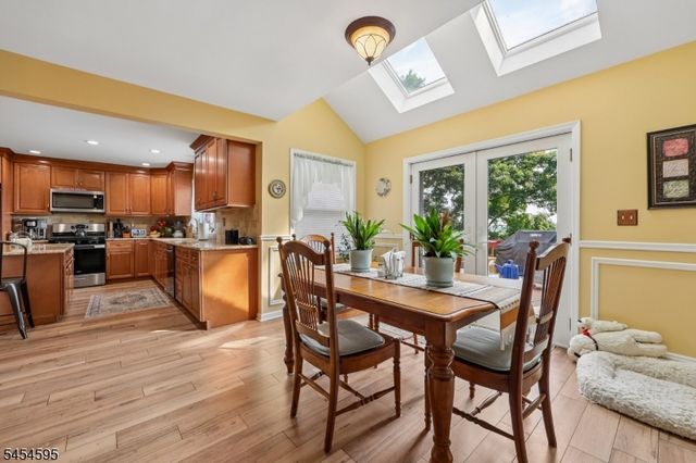 17 Rosenbrook Dr, Lincoln Park Boro, NJ 07035