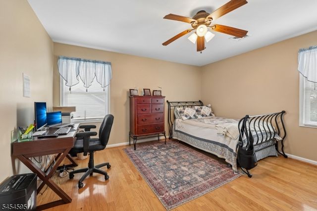 17 Rosenbrook Dr, Lincoln Park Boro, NJ 07035