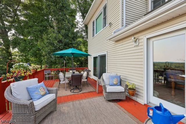 17 Rosenbrook Dr, Lincoln Park Boro, NJ 07035