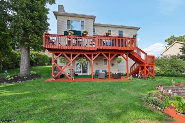17 Rosenbrook Dr, Lincoln Park Boro, NJ 07035