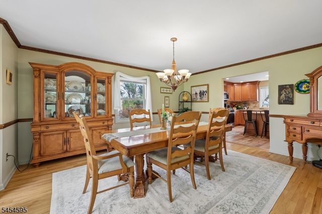 17 Rosenbrook Dr, Lincoln Park Boro, NJ 07035