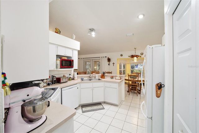 10090 SW 78TH COURT, Ocala, FL 34476