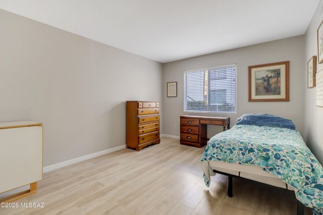 8450 E Old Spanish Trl Apt 123, Tucson, AZ 85710