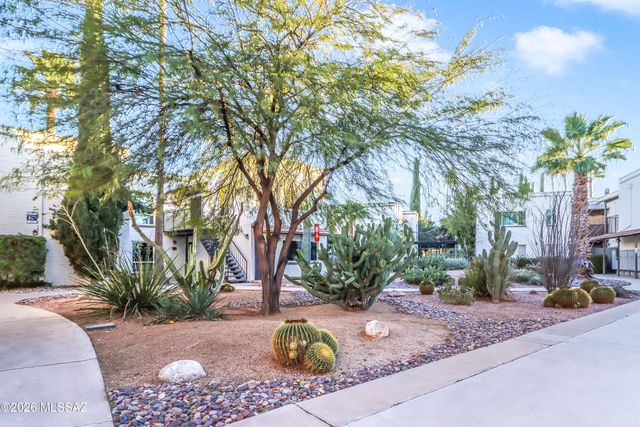 8450 E Old Spanish Trl Apt 123, Tucson, AZ 85710