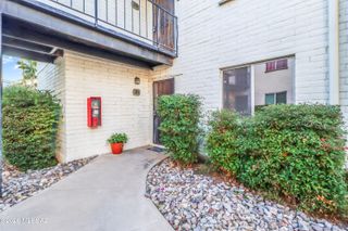 8450 E Old Spanish Trl Apt 123, Tucson, AZ 85710