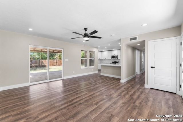 355 Springwood, San Antonio, TX 78216