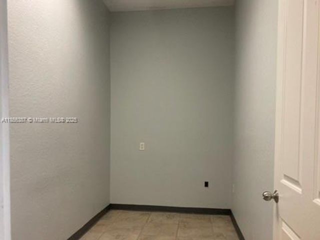 1032 TAMIAMI TRAIL 1, Port Charlotte, FL 33953