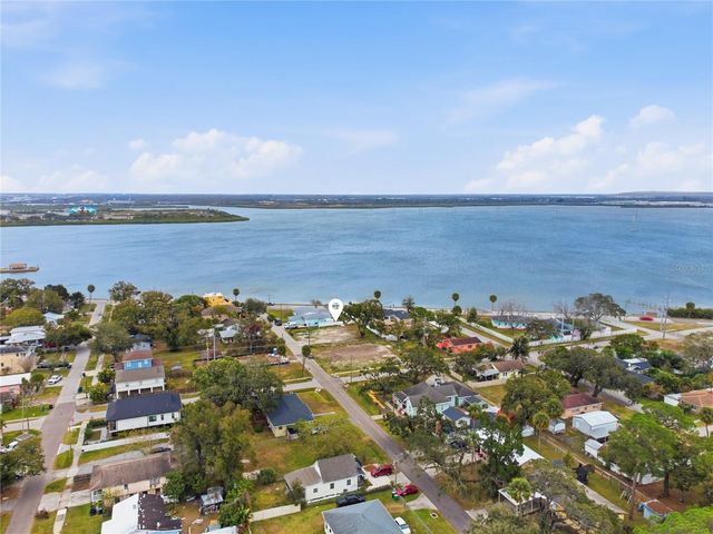 2405 DAVIS STREET, Tampa, FL 33605