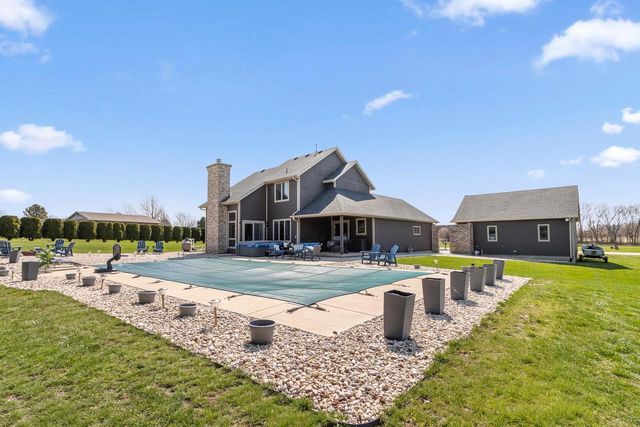3617 E Rovi Drive, Milton, WI 53563