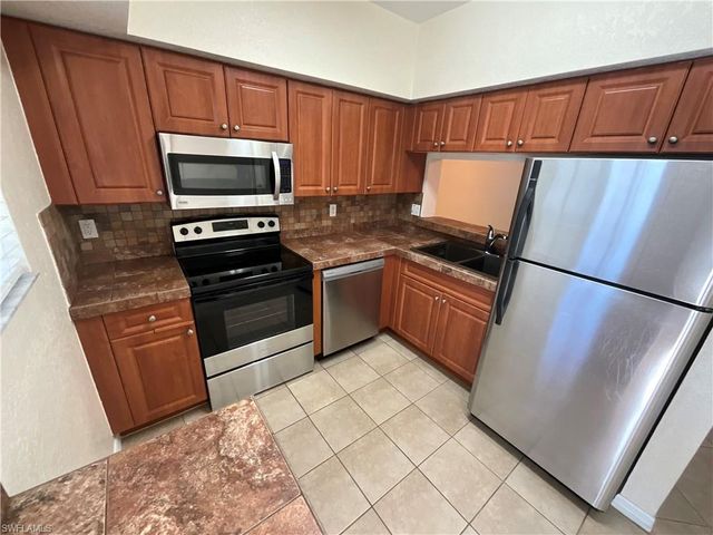 8342 Bernwood Cove LOOP 809, Fort Myers, FL 33966