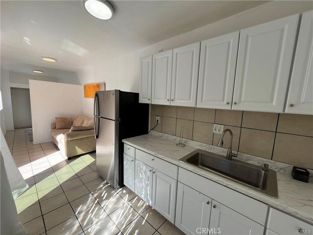 8561 Orion, North Hills, CA 91343