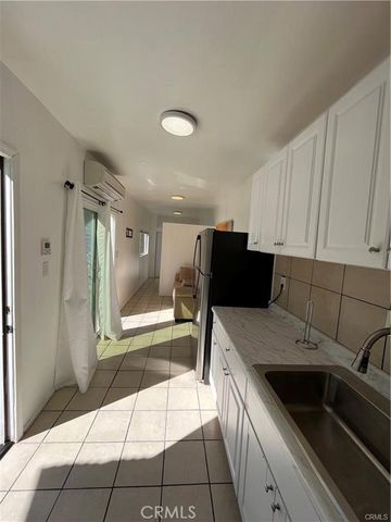 8561 Orion, North Hills, CA 91343