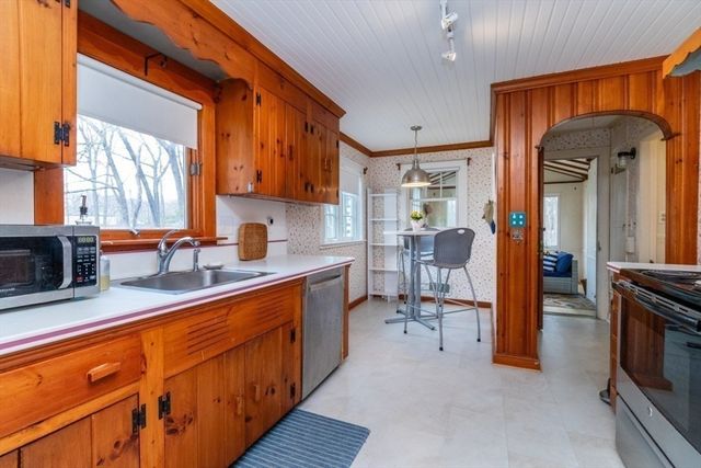 45 Shaker Lane, Littleton, MA 01460