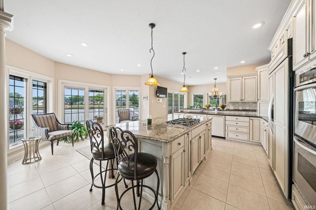 13 Quail Island, Elkhart, IN 46514