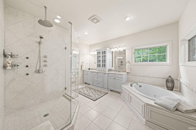 13 Quail Island, Elkhart, IN 46514