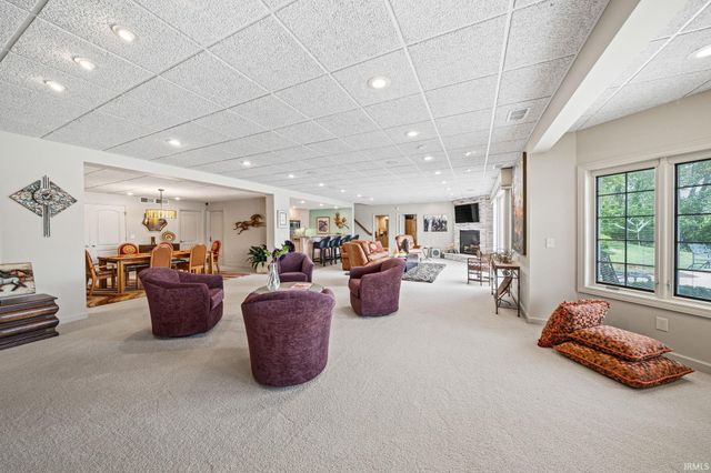 13 Quail Island, Elkhart, IN 46514