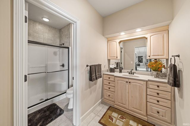 13 Quail Island, Elkhart, IN 46514