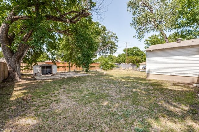 2505 Falls Drive, Dallas, TX 75211