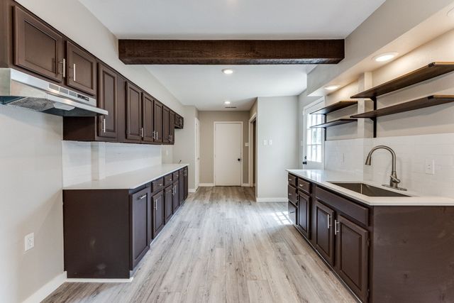 2505 Falls Drive, Dallas, TX 75211