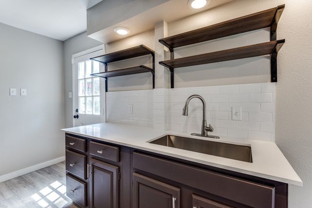 2505 Falls Drive, Dallas, TX 75211