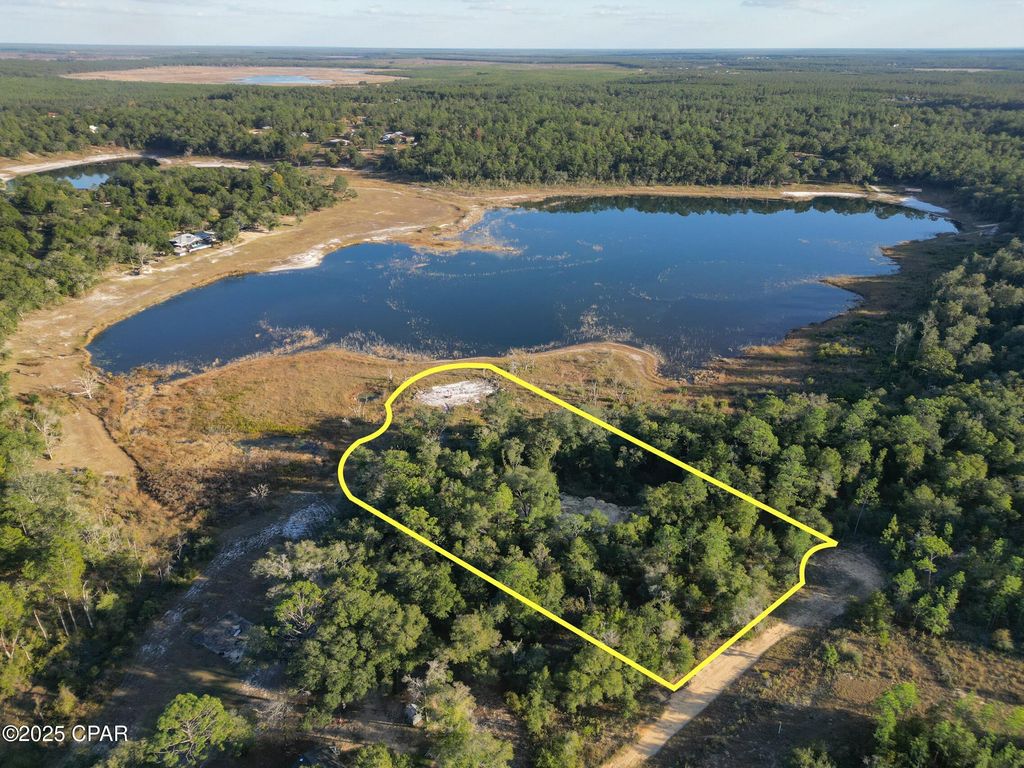 4660 Grassy Pond Road, Chipley, FL 32428