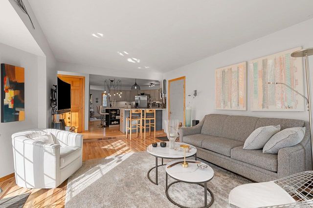 1831 S MAYFAIR DRIVE, Appleton, WI 54914