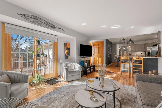 1831 S MAYFAIR DRIVE, Appleton, WI 54914