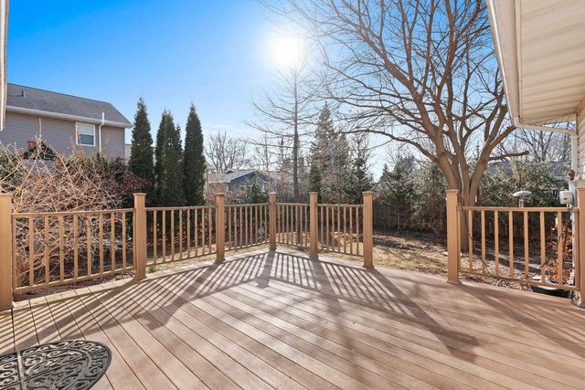 1831 S MAYFAIR DRIVE, Appleton, WI 54914